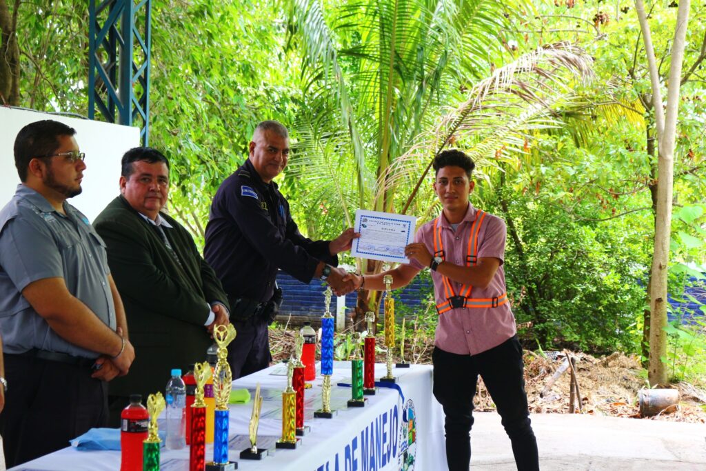 Formación y servicios de EDEM